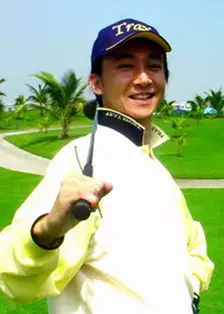 《蓝顶会所》：欲望交织！揭秘成人世界的秘密花园，探索禁忌边缘的情感纠葛。